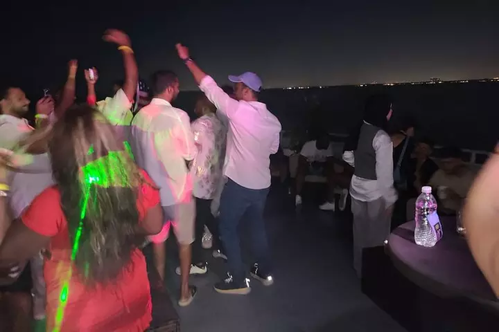 Ultimate Miami Boat Party with Free Open Bar & Live DJ