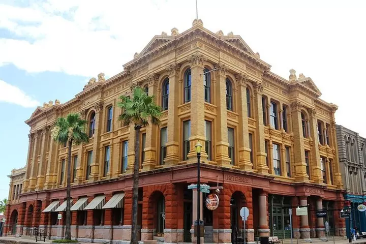 Combo: "Dark of the Moon" Ghost Tour + Red Light District Tour