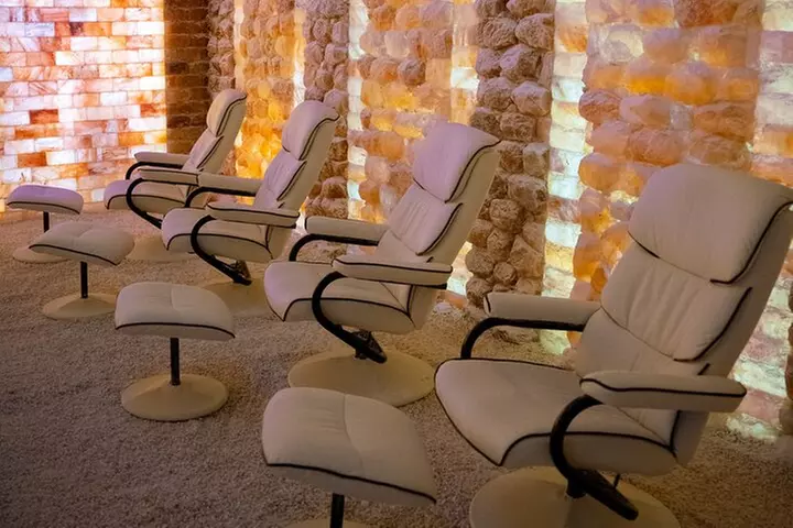 Couples Hot Stone Massage and Halotherapy in Las Vegas