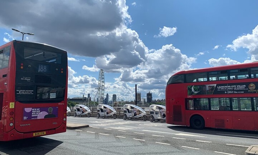 Image 3: 1 Hour Private Veluba - Landmark Tour of London