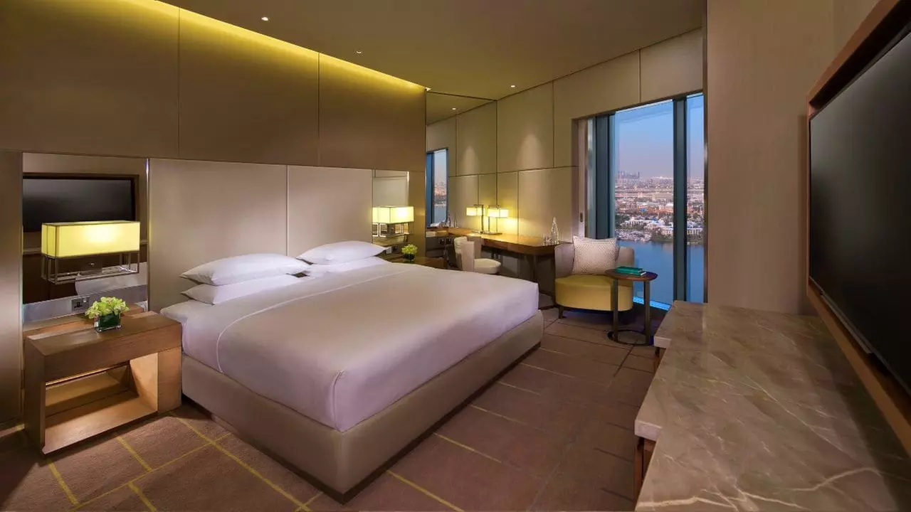 ✈ UNITED ARAB EMIRATES | Dubai - Hyatt Regency Dubai Creek with act...