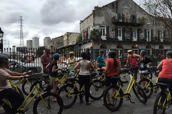 New Orleans History and Sightseeing Small-Group Bike Tour