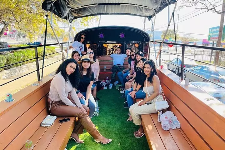 Roofless Party Bus Tour in Downtown Austin