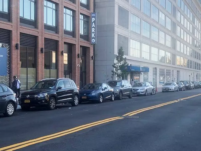 Parking at MPG Parking - MP 475 Garage - Second Medium