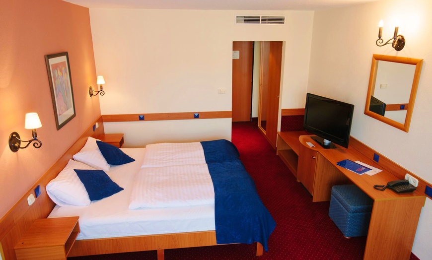 Image 2: ✈ HONGRIE | Budapest - Hotel Mediterran 4* - City break