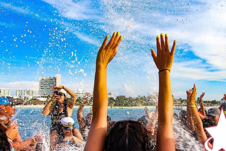 Rockstar Boat Party Cancun for Adults Only - Primary Image
