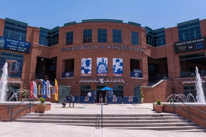 Self Guided Durham Scavenger Hunt: Bricks, Bulls & Beauty