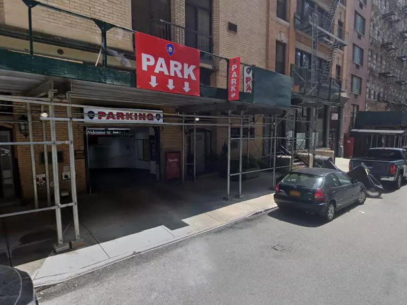 Parking at iPark - 215 East 24th Garage