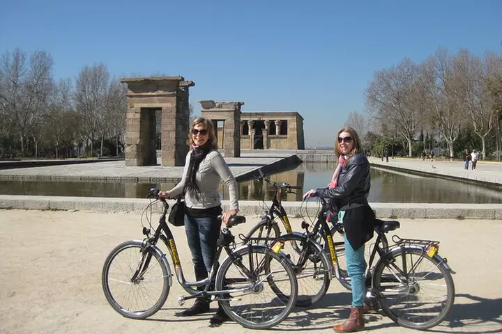 Alquiler de bicicletas con soporte para teléfono y visita autoguiada