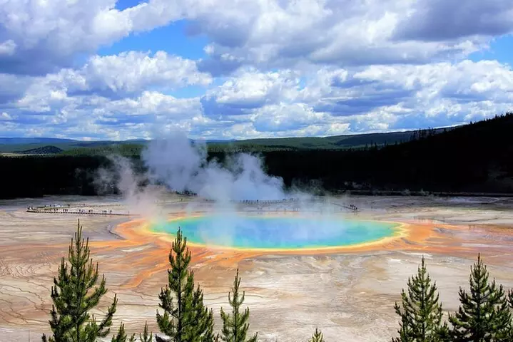 4-day Yellowstone in Grand Teton with Horse Riding, Cruise, Lunch - Primary Image