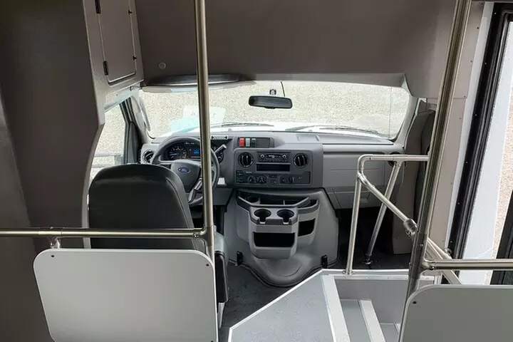 Orlando Airport MCO Shuttle to Lake Buena Vista Resort Area