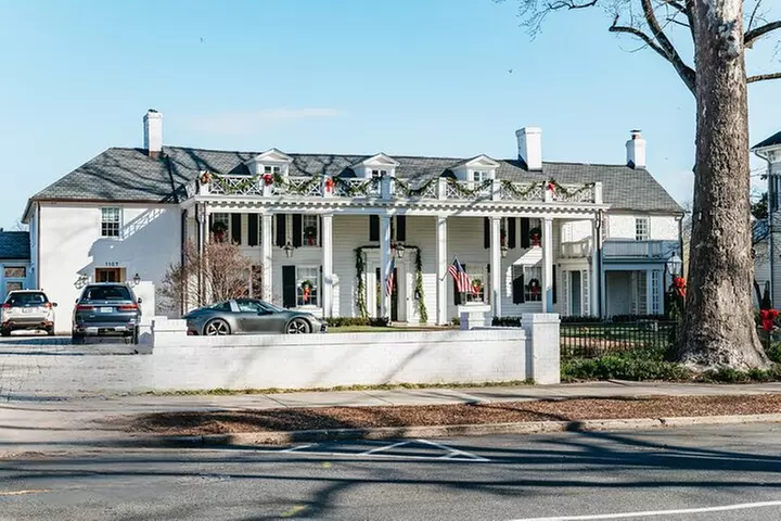 Ghosts of Fredericksburg, Virginia: A Self-Guided Walking Tour