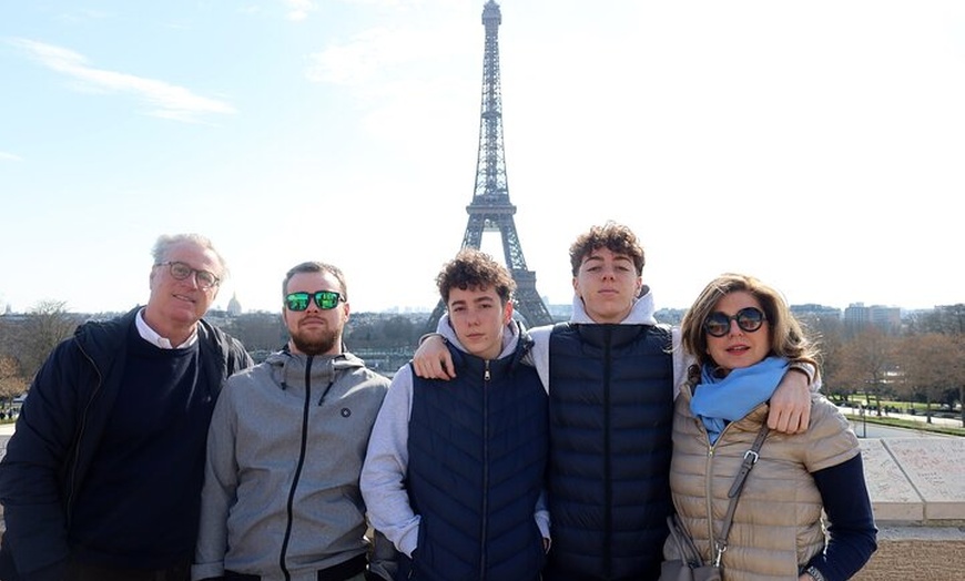 Image 7: Visite privée de Paris en minivan avec photoshoot inclus