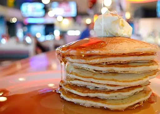 5% Cash Back at River City Diner