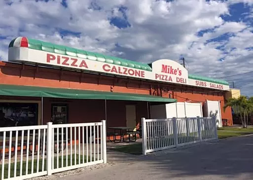 5% Cash Back at Mike's Pizza & Deli Station