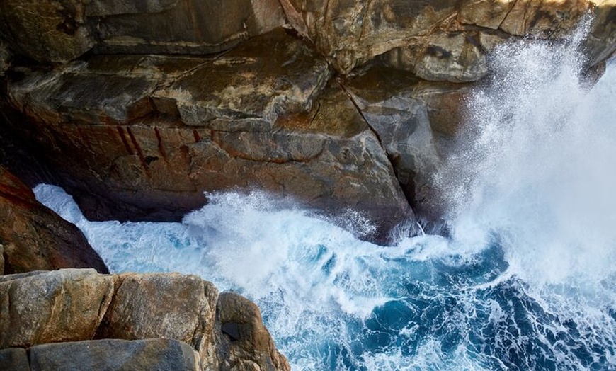 Image 3: The Gap and Natural Wonders