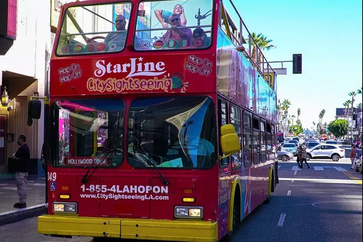 Bundle & Save: Celebrity Homes Tour with Hop-On Hop-Off Bus