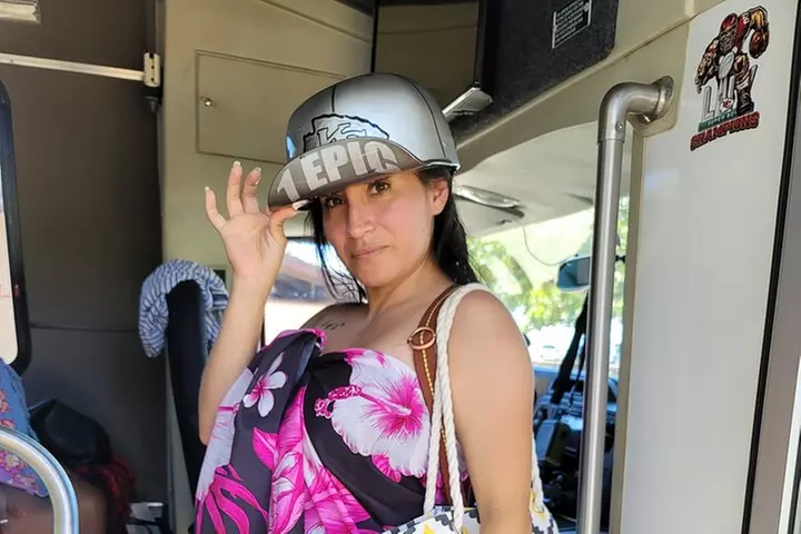 Byodo In Temple, Waimea Botanical Garden-Waterfall: Includes Fees