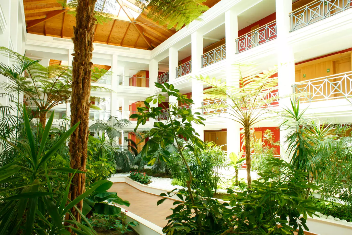 ✈ RIVIERA PORTOGHESE | Cascais - Onyria Quinta da Marinha 5*, 2 not...