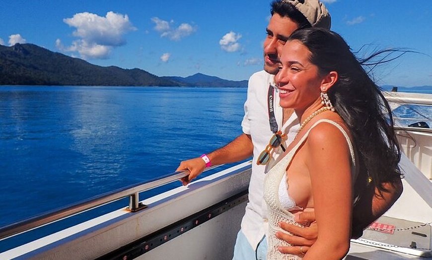 Image 9: Whitehaven Beach Tour: 2 Options - All Day Beach Or Snorkel