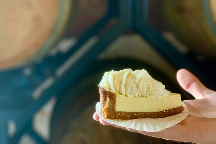 Key West Historic Seaport Food & Walking Tour