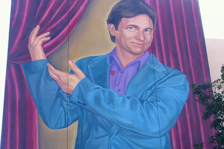 Hollywood: the Real Walking Tour