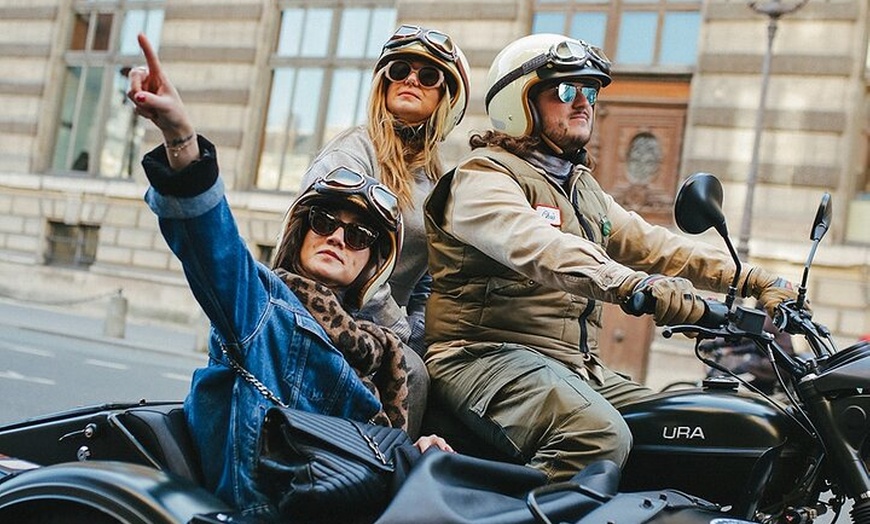 Image 10: Visite guidée privée de 1 heure à 7 heures en side-car d'époque