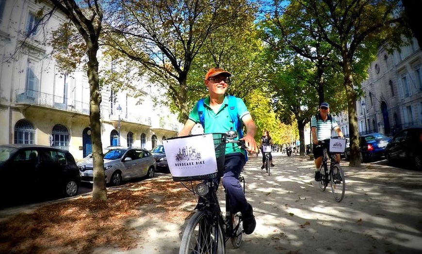 Image 9: L'Essentiel de Bordeaux à vélo avec un guide local