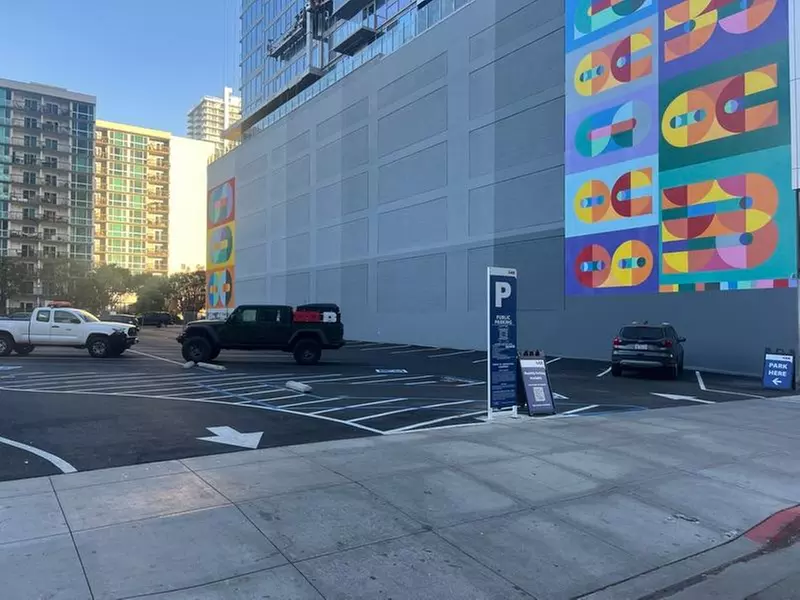 Parking at 8th & Broadway N. Lot