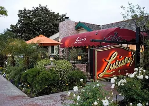 5% Cash Back at Luciana's