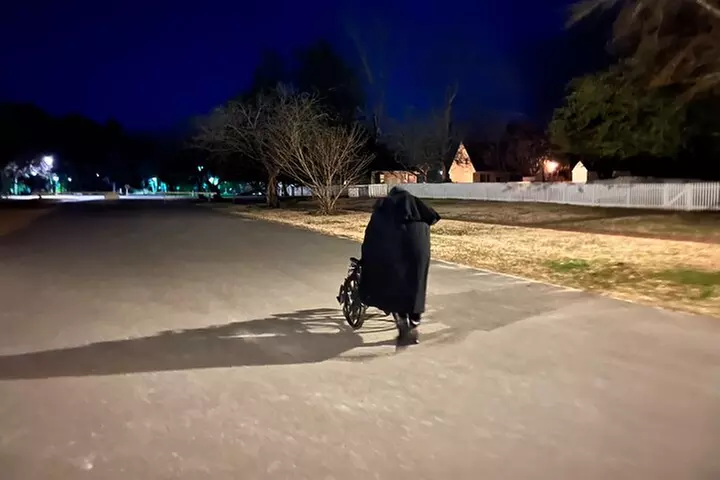 Williamsburg Ghosts, Witches and Pirates Tour