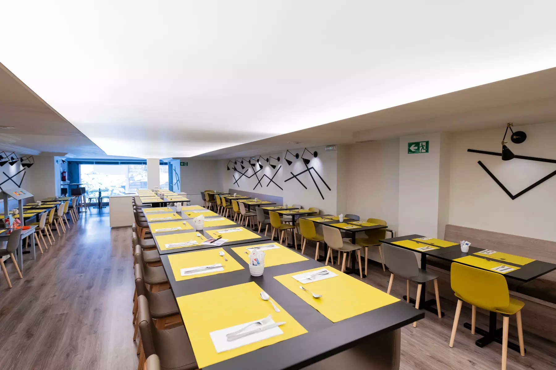 ✈ ESPAGNE | Barcelone - Aparthotel Atenea Calabria 3*, 2 nuit - Idé...