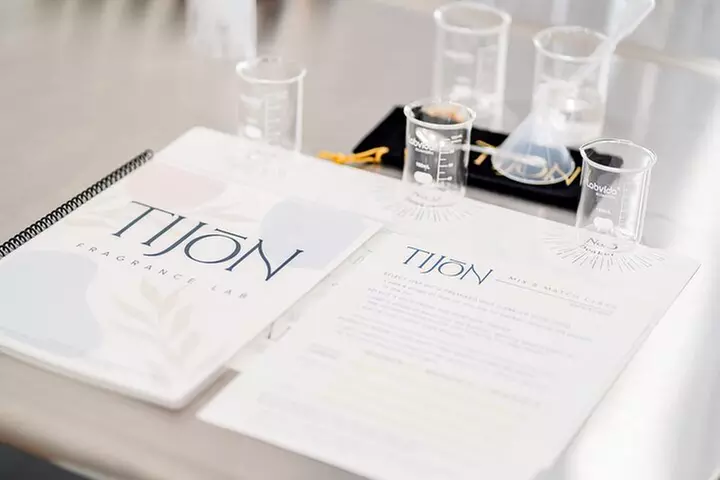 Create a Custom Perfume or Cologne in Charleston, SC: Mix & Match