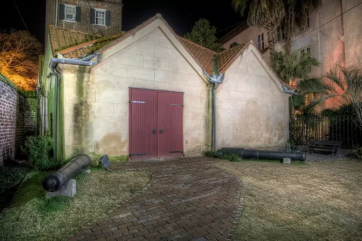 The Death and Depravity Ghost Tour in Charleston