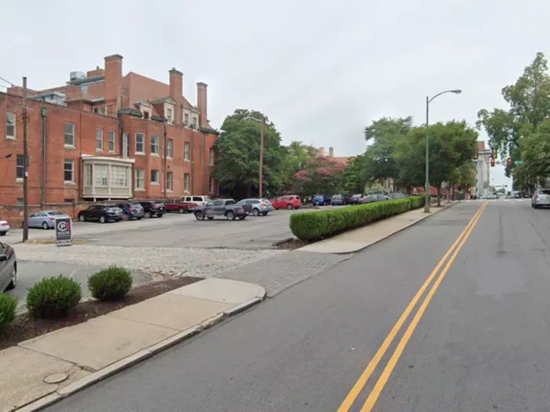 Parking at Lot 201 - Jefferson & W. Franklin St.