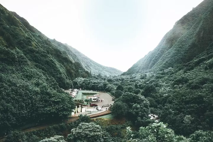 Private Full-Day Best of West Maui Guided Sightseeing Tour - Primary Image
