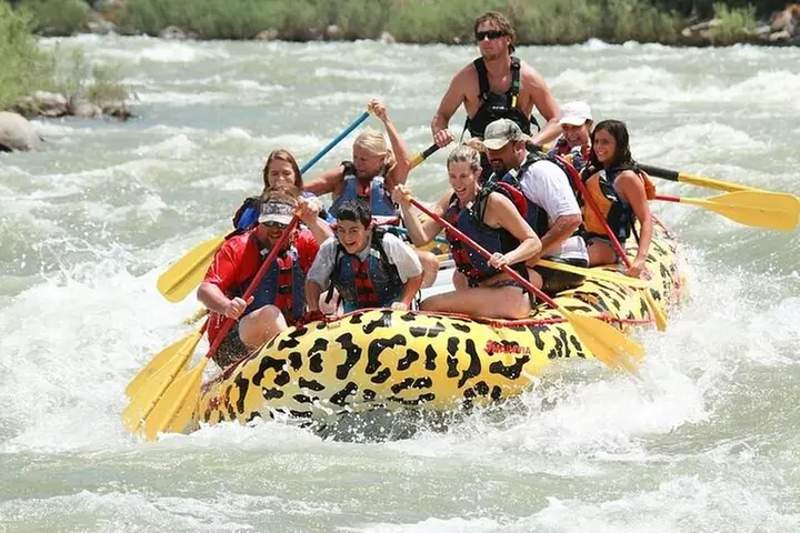 2 Hour Rafting on the Yellowstone River