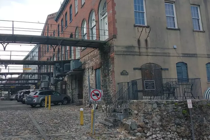 Bloody Murder Savannah Pub Crawl