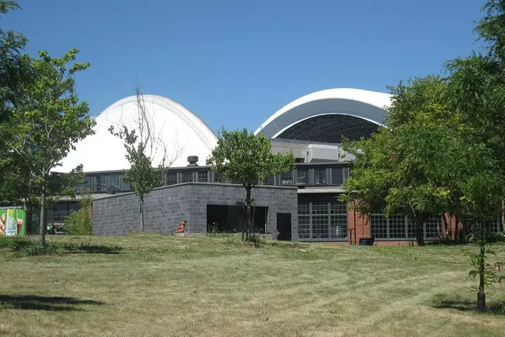 Toronto Self-Guided walking tour and scavenger hunt - Primary Image