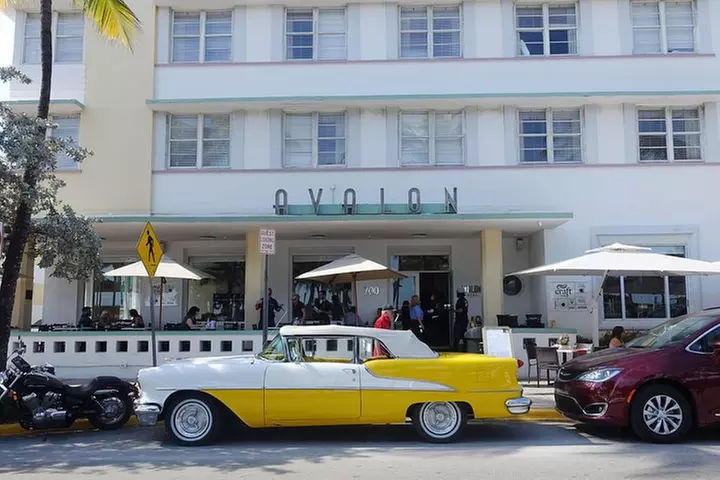 South Beach Cultural Food and Walking Tour