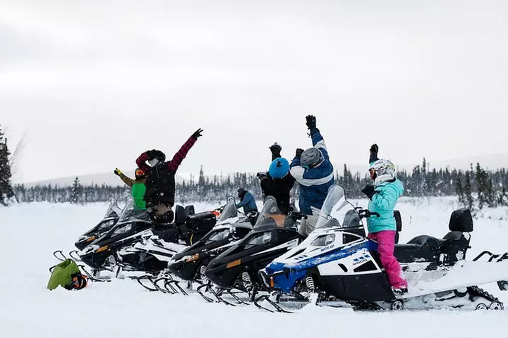 2-Hour Guided Snowmobile Tour in Fairbanks - Primary Image
