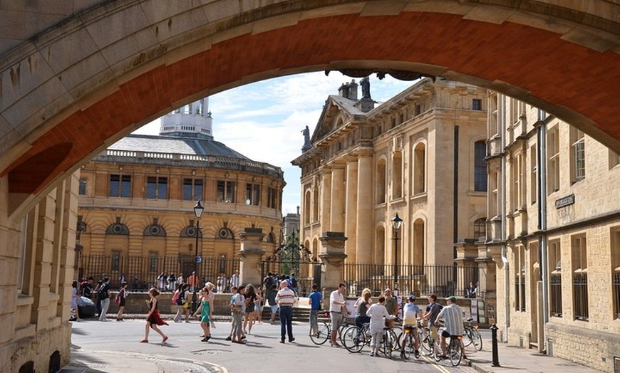 Image 3: Oxford Bike and Walking Tour