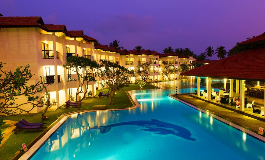 Image 8: ✈ SRI LANKA | - Club Hotel Dolphin 4* - Spa