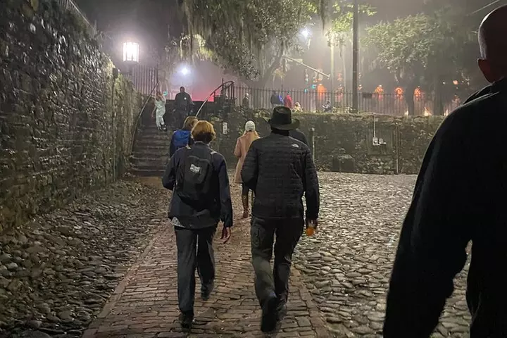 Savannah Ghost Tour for Adults ALL Alcoholic Drinks Included
