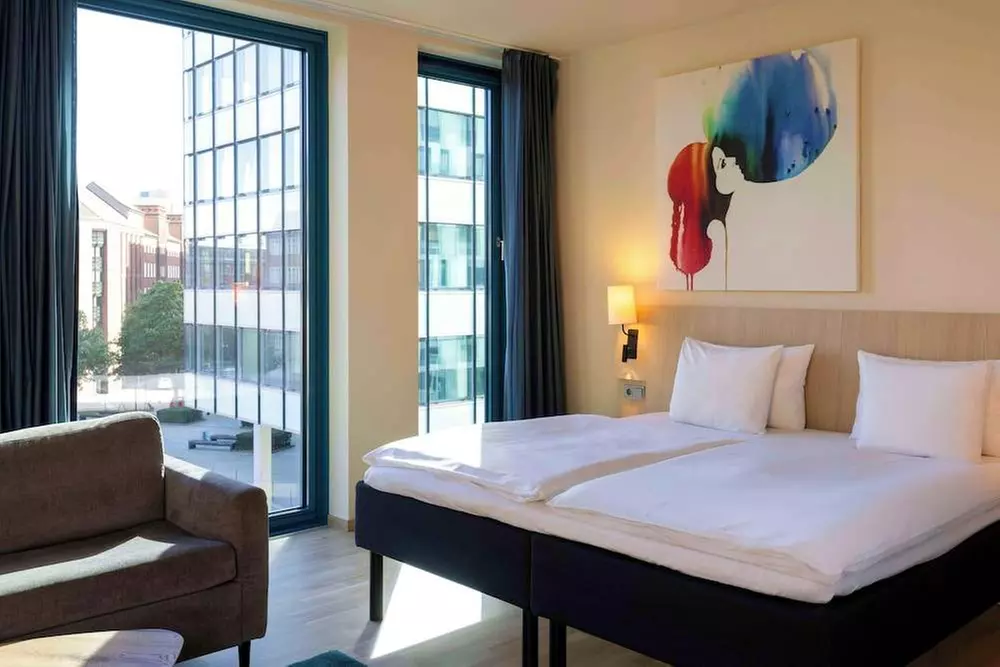 ✈ DEUTSCHLAND | Hamburg - Scandic Hamburg Emporio 4*, 2 Nächte