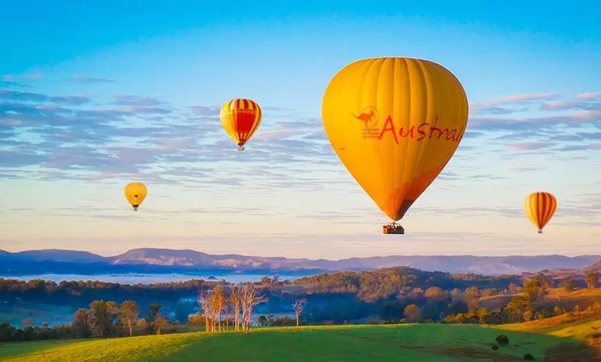 Image 5: Gold Coast Hot Air Ballooning, Bubbles & Go