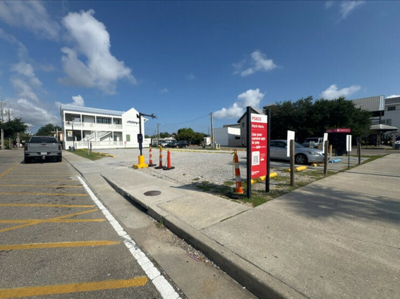 Parking at Buggy Whip Lot - P5805