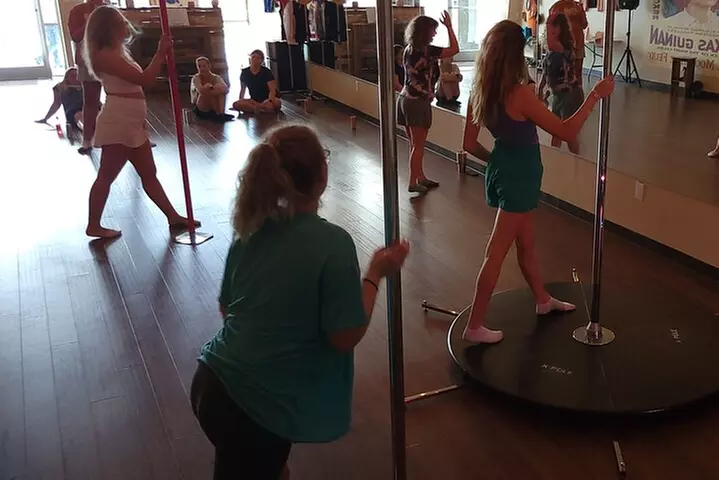 Pole Dance Class in Nashville