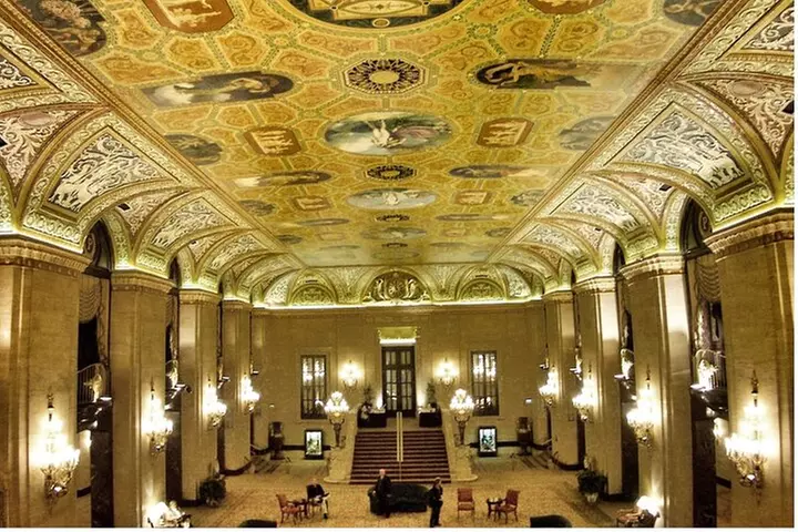Chicago Architecture, Art and History Tour - Off The Beaten Path - Second Medium