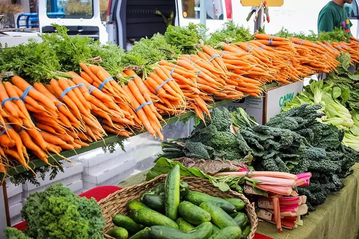San Francisco Combo: Ferry Building Food Tour and Alcatraz